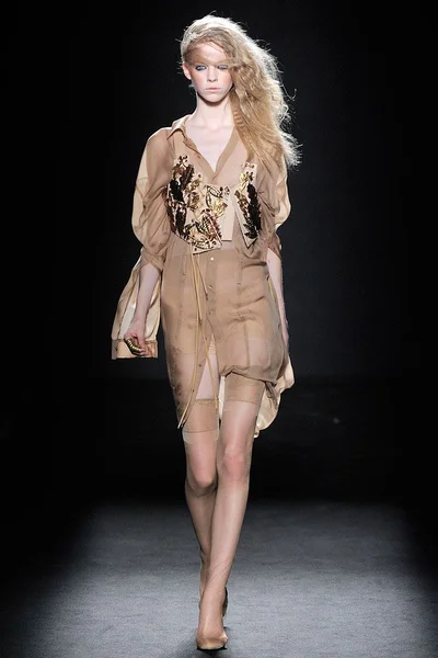 Look 6